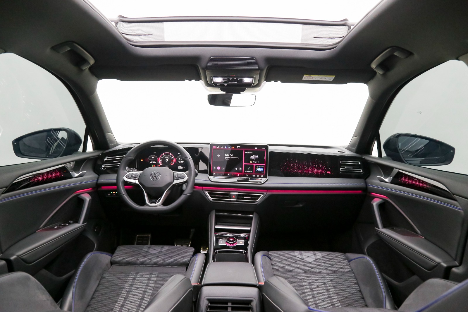 2024 TİGUAN 1.5e-TSI RLİNE DSG 150 BG BOYASZ C.TAVAN 7.500KM